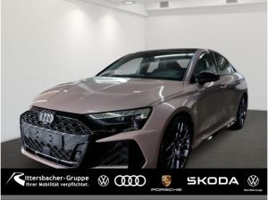 Audi RS3 Limousine Vmax 280 km/h Matrix-LED Pano Sportabgasanl. RF-Kamera Navi