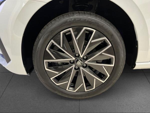 Skoda Scala Tour DSG + Navi + ACC