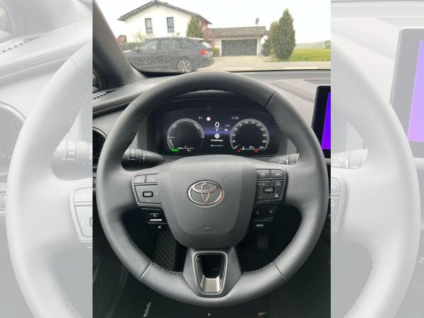 Toyota C-HR 2.0-l-VVT-i Plug-in Hybrid Teamplayer mit Technik Paket