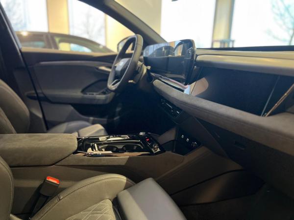 Audi Q6 e-tron Sportback performance S-Line   ⇒ LF 0,75   ⇒ AHK   ⇒ Tech Plus   ⇒ 21"