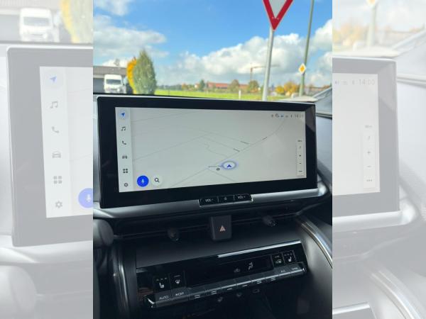 Toyota C-HR 2.0-l-VVT-i Plug-in Hybrid Teamplayer mit Technik Paket