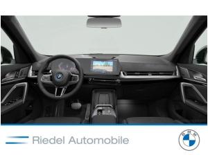 BMW iX1 xDrive30 Navi Tempom.aktiv Bluetooth PDC HeadUp