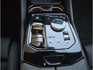 BMW i5 eDrive40 Navi Tempom.aktiv Bluetooth PDC MP3 Schn.