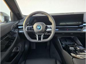 BMW i5 eDrive40 Navi Tempom.aktiv Bluetooth PDC MP3 Schn.