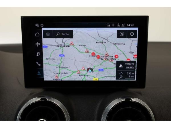 Audi Q2 30 TFSI Advanced AHK/NAV/RFK/SH/LED/DAB