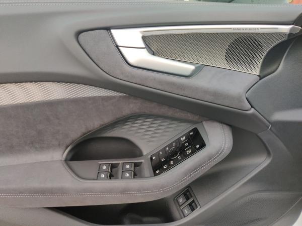 Audi A5 Avant e-hybrid S-Line AHK TechPro b+O HuD B&O