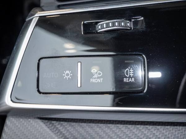 Audi RS Q8 SUV performance