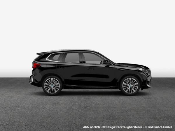 BMW iX1 eDrive20 M Sportpaket , 5-türig (Strom)