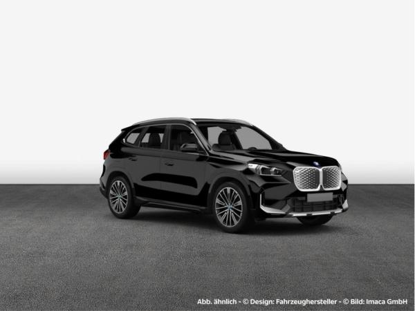 BMW iX1 eDrive20 M Sportpaket , 5-türig (Strom)