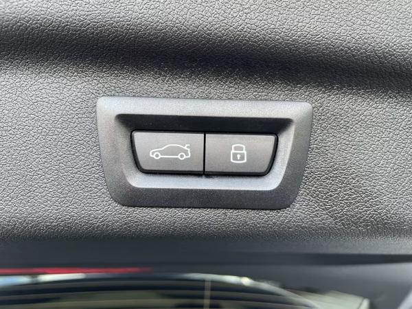 BMW 218 d M Sport | Pano HUD DrivingAss+ 360°