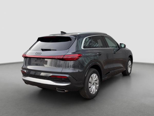 Audi Q5 (GUB)