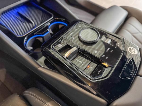 BMW 520 d xDrive Touring 20" M-Sport Driving + Prarking Prof AHK Standheizung