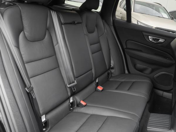 Volvo V60 Plus Dark Business