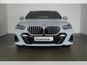 BMW 520 i Touring M Sport AHK,STANDHEIZUNG,LED-SW,H/K SOUND,SITZBELÜFTUNG,DRIVING ASSIST PLUS