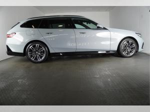 BMW 520 i Touring M Sport AHK,STANDHEIZUNG,LED-SW,H/K SOUND,SITZBELÜFTUNG,DRIVING ASSIST PLUS
