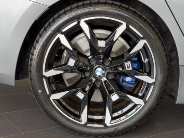 BMW 320 i Touring 19" M-Sport Innovationspaket 360* Kamera HiFi