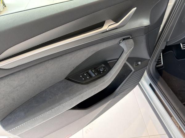 Skoda Kodiaq 2.0 TDI DSG Sportline SOFORT VERFÜGBAR! DCC ACC AHK AUT Kam.