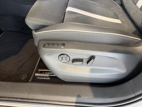 Skoda Kodiaq 2.0 TDI DSG Sportline SOFORT VERFÜGBAR! DCC ACC AHK AUT Kam.