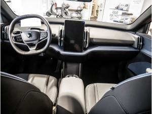 Volvo EX30 Single Motor Extended Range Black-Edition Plus