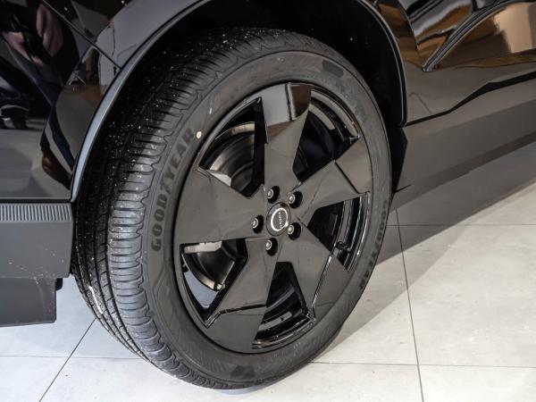 Volvo EX30 Single Motor Black-Edition Plus