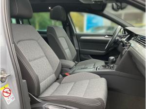 Volkswagen Passat Variant Business 2.0 TDI DSG / Pano, LED