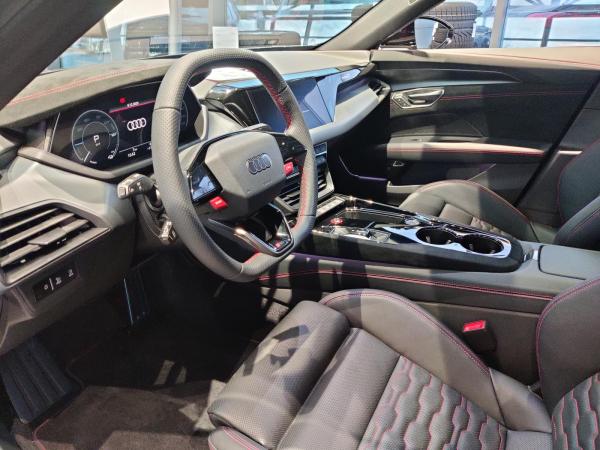 Audi RS e-tron GT 170UPE Sofort!