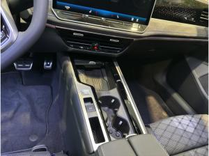 Volkswagen Passat 2.0 TDI 4Motion R-Line / Black Style/ AHK Listenpreis: 66920 Euro