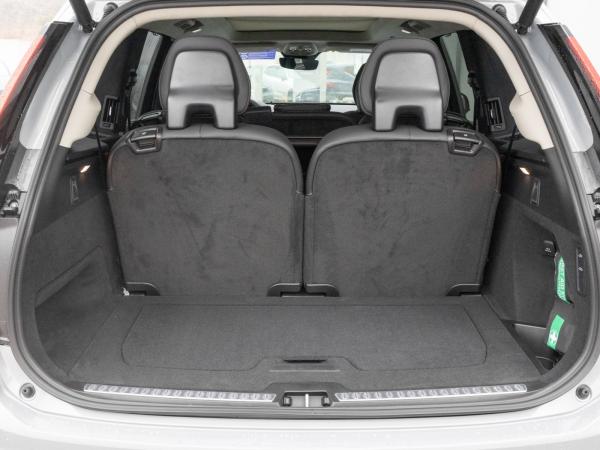 Volvo XC90 Ultra Dark