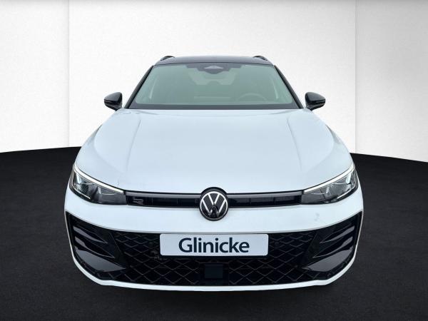 Volkswagen Passat R-Line 1,5 l eHybrid OPF / 6-Gang-Doppelkupplungsgetriebe DSG
