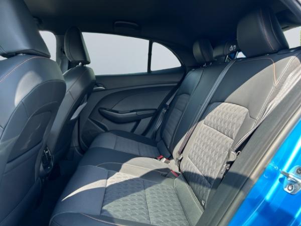 MG MG3 3 Hybrid+ Luxury *360*Navi*LED*CarPlay*Teilleder*