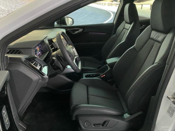 Audi Q4 e-tron Sportback 45 quattro edition S line HUD+AHK+HPC