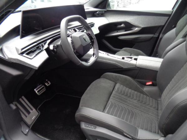 Peugeot 3008 Hybrid 145 e-DSC6 GT EXCLUSIVE Allwetterrr.