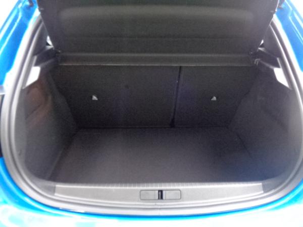 Peugeot 208 Benzin 100 Allure SH, PDC vo.+hi., Klimaauto.