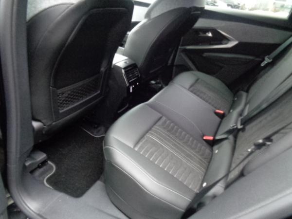 Peugeot 3008 Hybrid 145 e-DSC6 GT EXCLUSIVE Alcantara