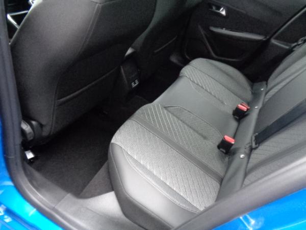 Peugeot 208 Benzin 100 Allure SH, PDC vo.+hi., Klimaauto.