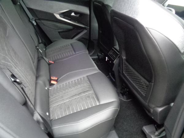 Peugeot 3008 Hybrid 145 e-DSC6 GT EXCLUSIVE Alcantara