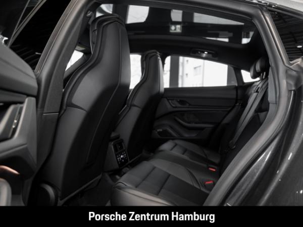 Porsche Taycan 4 Black Edition