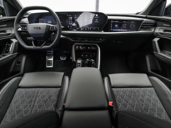Audi Q5 Sportback e-hybrid quattro AHK Pano HUD