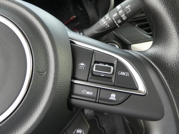 Suzuki Swift 1.2 Dualjet HYBRID Club -  Sofort -  Standort Hamburg