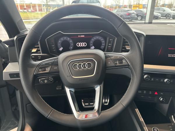 Audi A1 Sportback 40 TFSI S line 152kW S tronic  Sonderkondition *