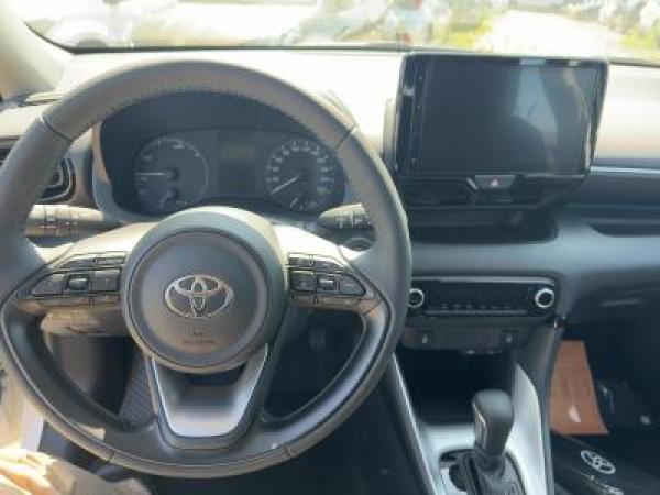 Toyota Yaris ***Yaris 5-Türer Business 1,5-l-VVT-iE ***