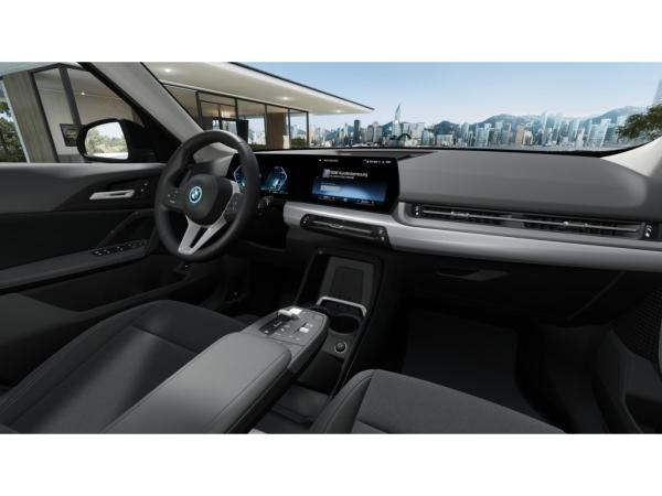 BMW X1 xDrive25e || AHK Navi Kamera DrivAssist