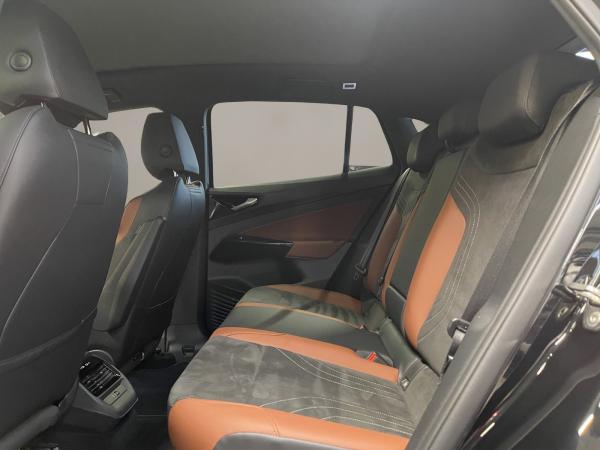 Volkswagen ID.5 Pro Performance W Pano IQLight ACC AUT Kam.