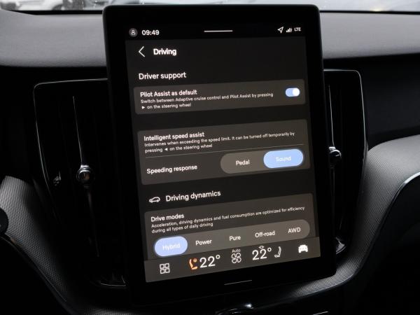 Volvo XC60 T8 Plus Black Edition