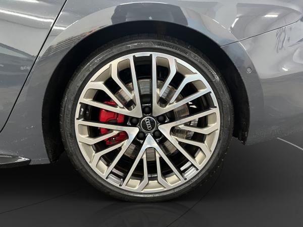 Audi A5 Avant 2.0 TFSIe qu. edition one AHK Pano LM 20" Matrix