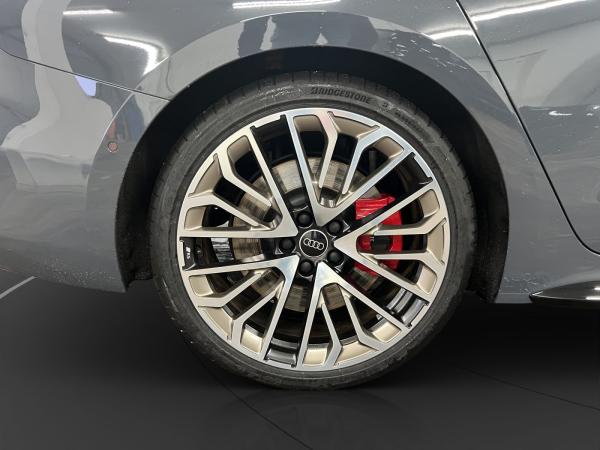 Audi A5 Avant 2.0 TFSIe qu. edition one AHK Pano LM 20" Matrix