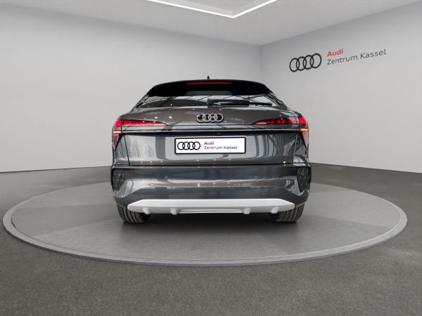 Audi Q3 SB TFSI LED Plus Navi Rü AHK 19" Sportsitze Audi Q3 SB TFSI LED Plus Navi Rü AHK 19" Sportsitze