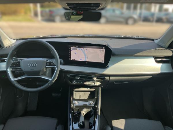 Audi Q3 SUV S-line TFSI S-tronic | AHK,ACC,RKamera