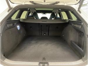 Volkswagen Passat Variant R-Line 1.5 TSI eHybrid DSG Garantie bis 04/2030 - AHK Pano HUD IQ.Drive Area View Navi