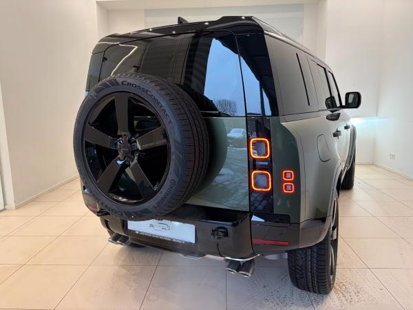 Land Rover Defender 110 P425 X-Dynamic HSE